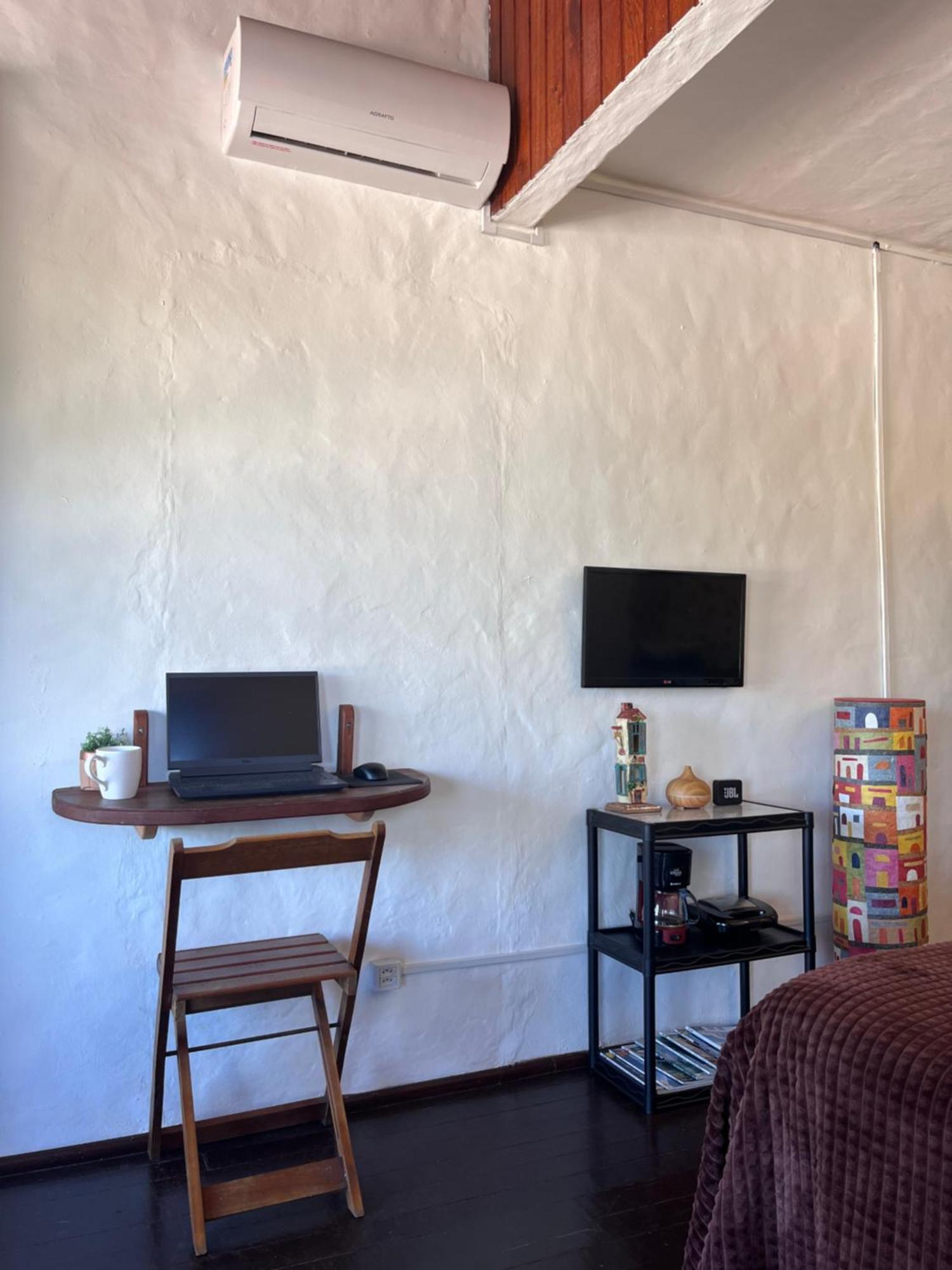 Espaco Com Rusticos Na Lagoa Da Conceicao, Ar Condicionado E Wifi Apartment